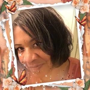 Meet your Posher, Leigh